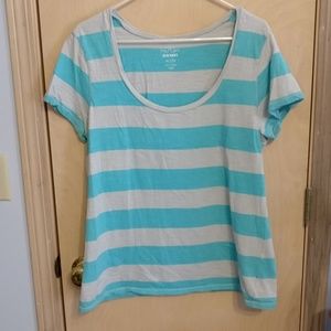 Old Navy t-shirt